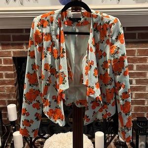 🔥BCNU Open Lined Floral Jacket. Size:M Faux Pockets in front color:Orange/Green